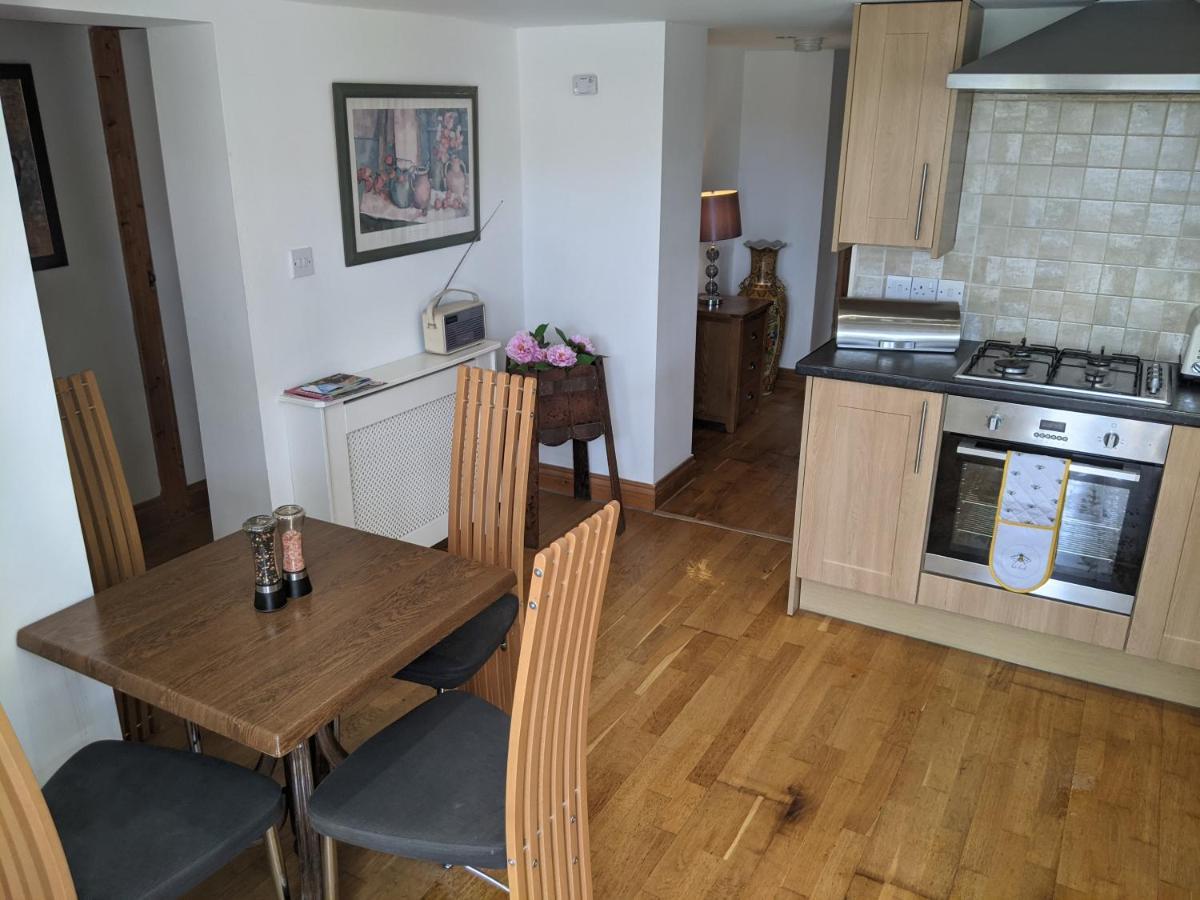Whitby House Retreat Sleeps 12 Leilighet Sleights Eksteriør bilde