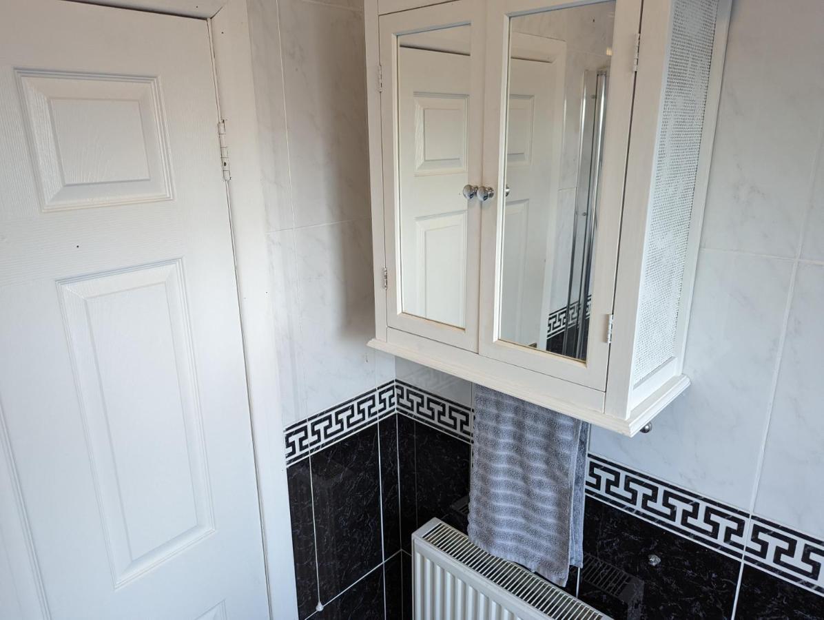 Whitby House Retreat Sleeps 12 Leilighet Sleights Eksteriør bilde