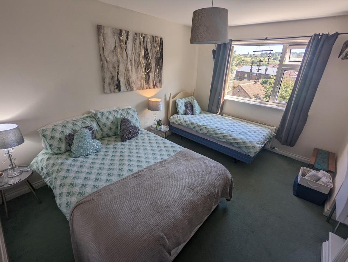 Whitby House Retreat Sleeps 12 Leilighet Sleights Eksteriør bilde